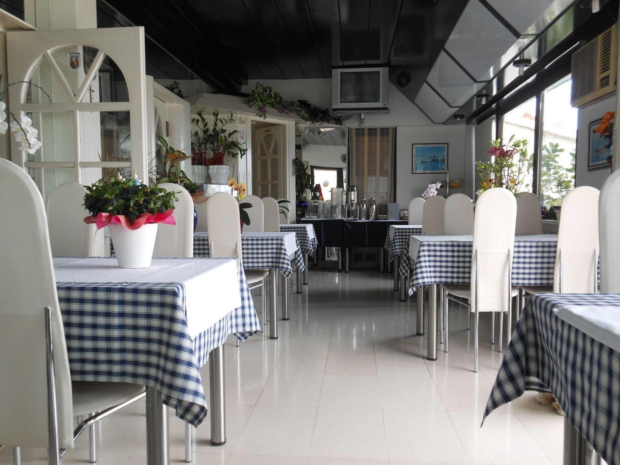 Pansion Martin Hotel Podstrana Exterior photo